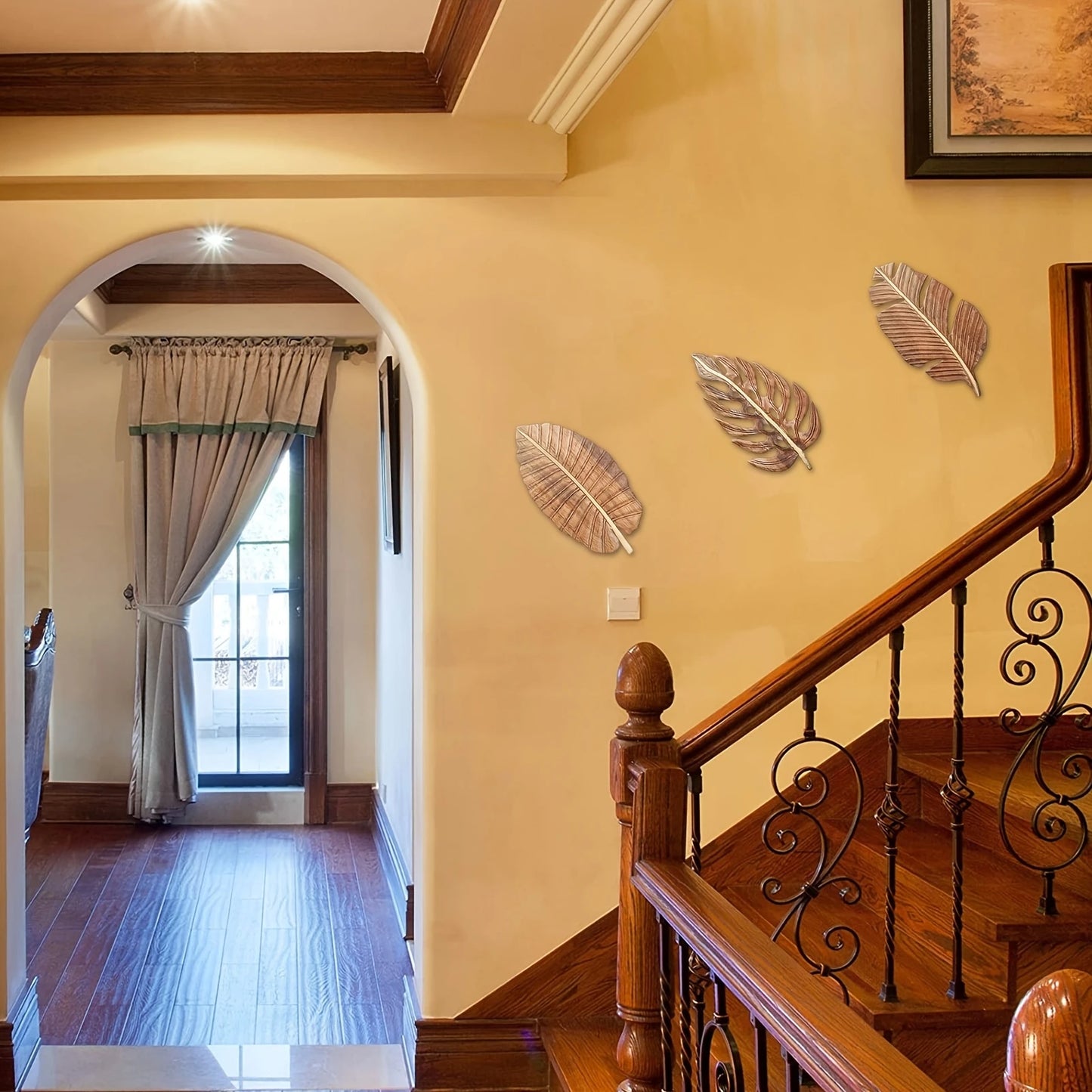 Wooden Jungle Leaf Decor